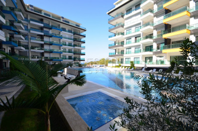 Большая и просторная квартира 1+1 в комплексе района Каргыджак фото 1