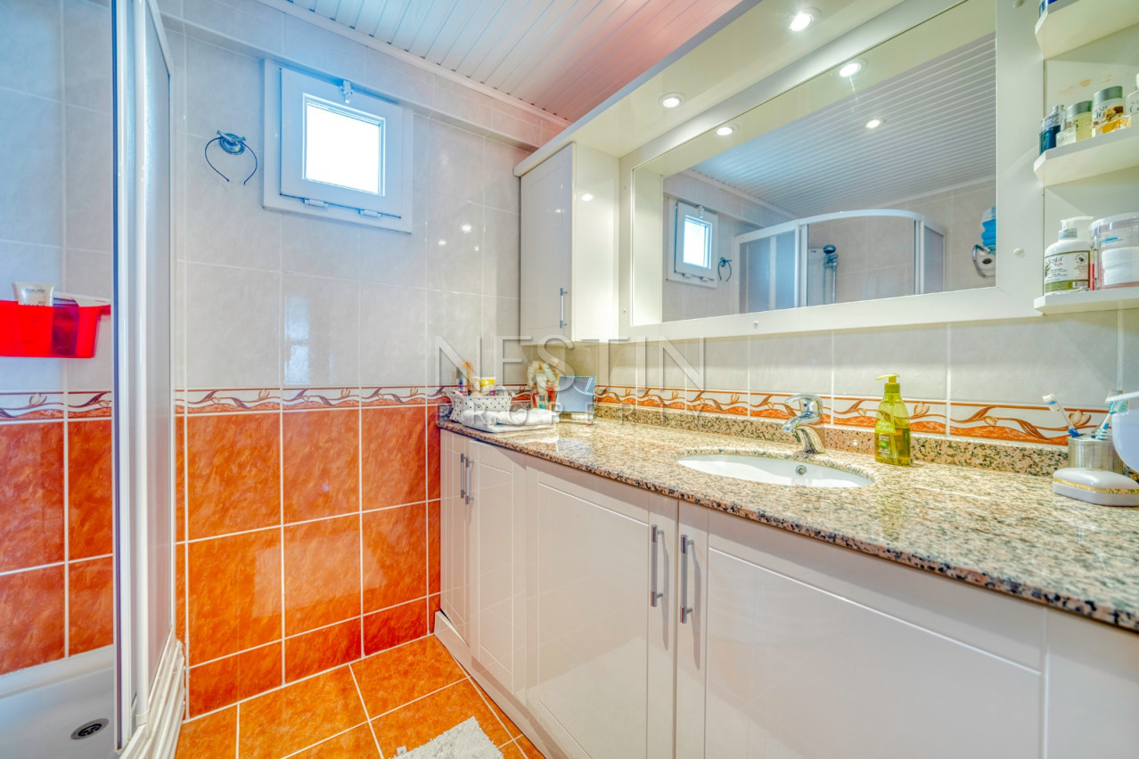 Квартира 2+1 с шикарным прямым видом на море в районе Махмутлар фото 22