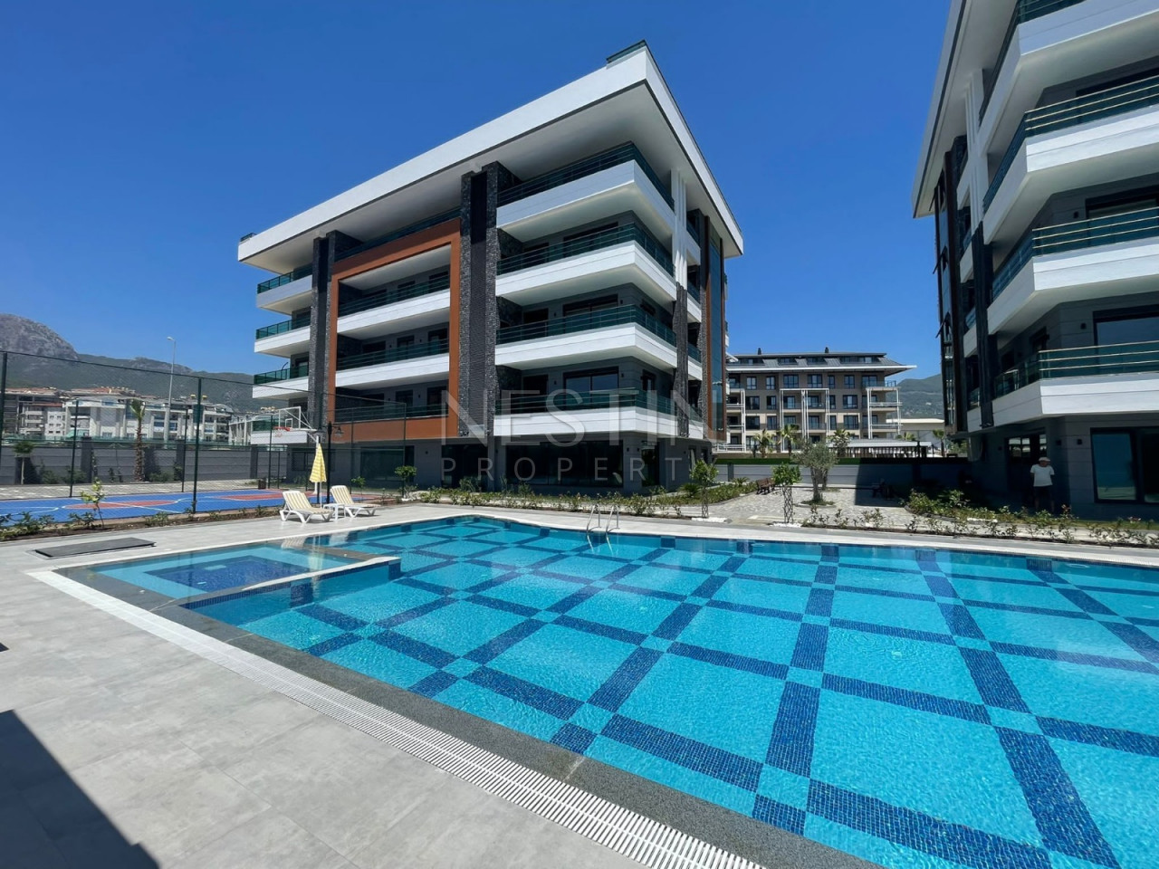 Квартира 3+1 с отдельной кухней в комплексе района верхней Обы фото 2