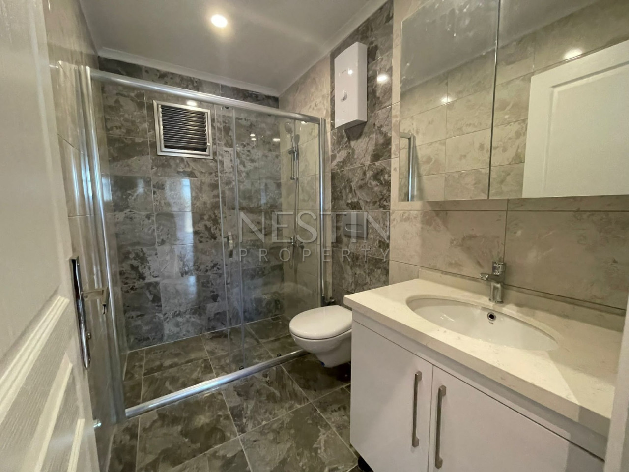 Квартира 3+1 с отдельной кухней в комплексе района верхней Обы фото 31