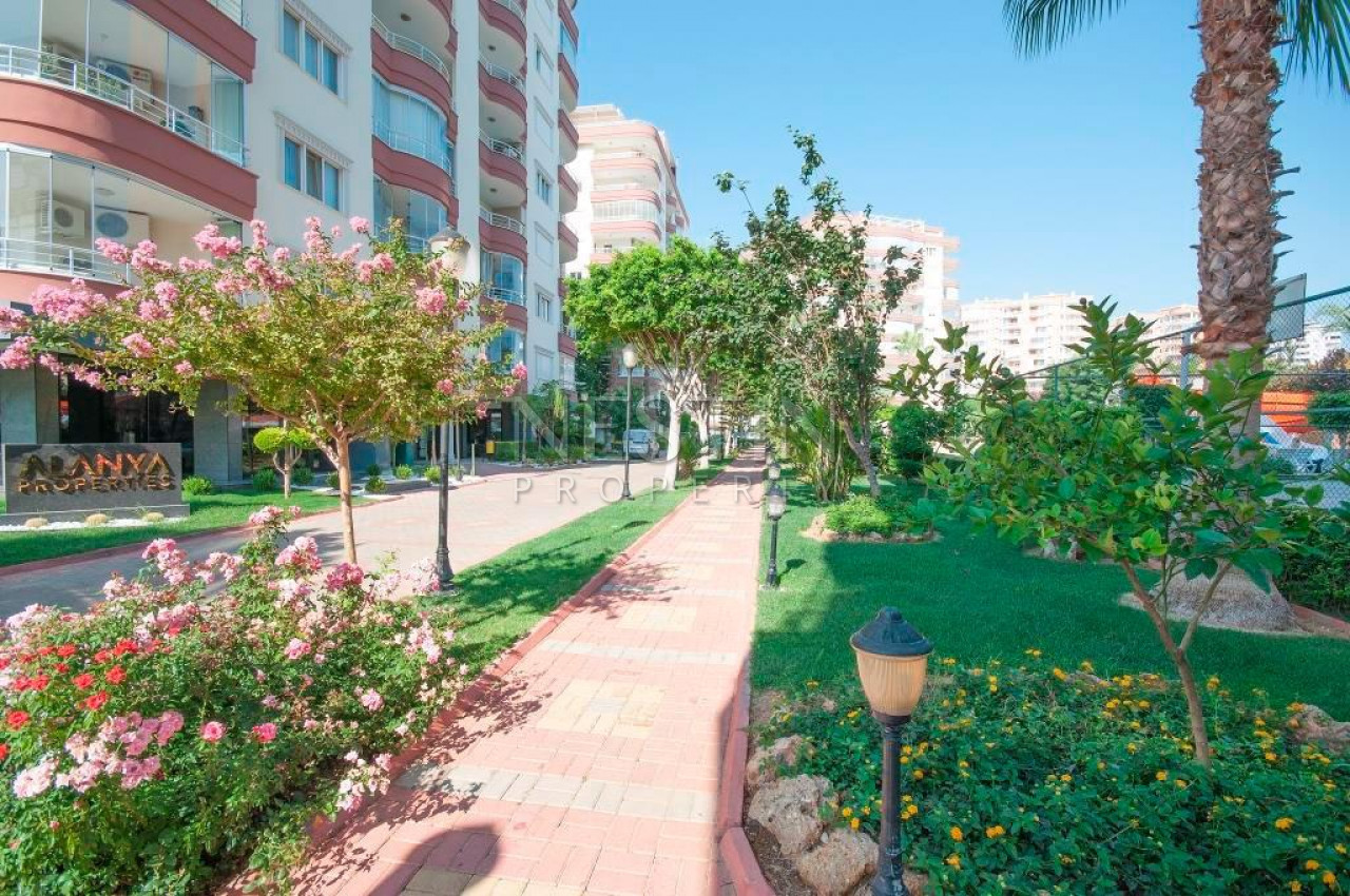 Видовой пентхаус 210 кв.м. 4+1 в районе Тосмур фото 4