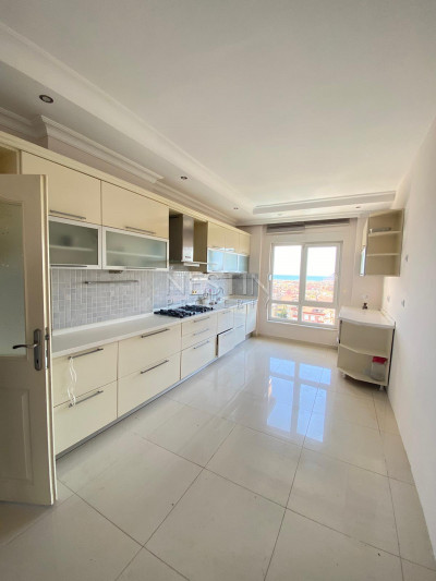 Квартира пентхаус 4+1 с отдельной кухней в центре города Аланья фото 8