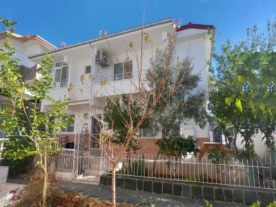 Bилла 2+1 в районе Демирташ в 200 м от Средиземного моря фото 1