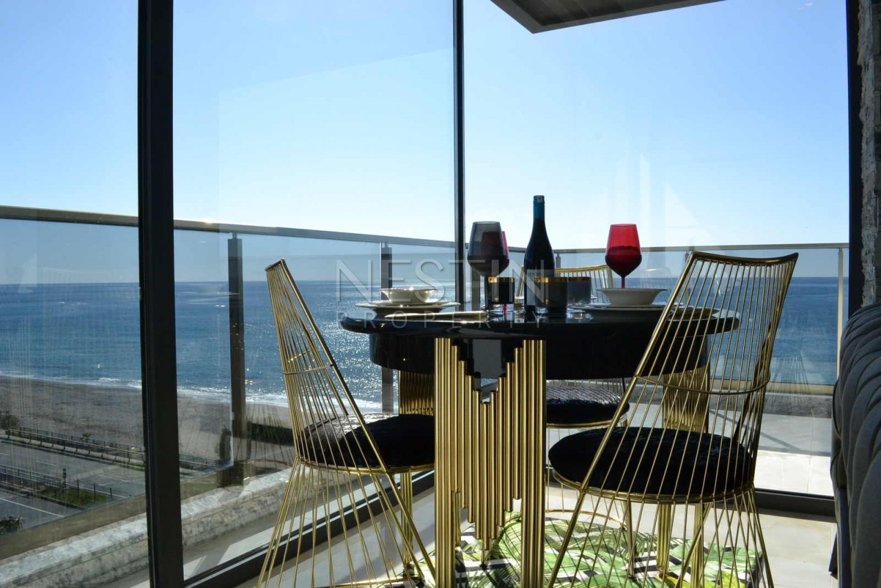 Элитные апартаменты 2+1 в комплексе на первой береговой линии фото 20