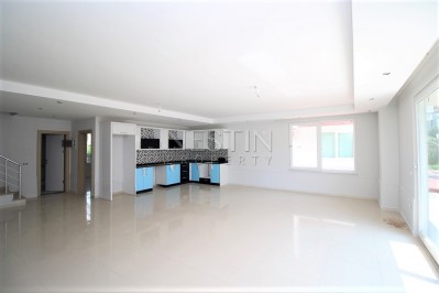 Дуплекс 4+1 с выходом в сад на самом берегу горной реки Димчай фото 10