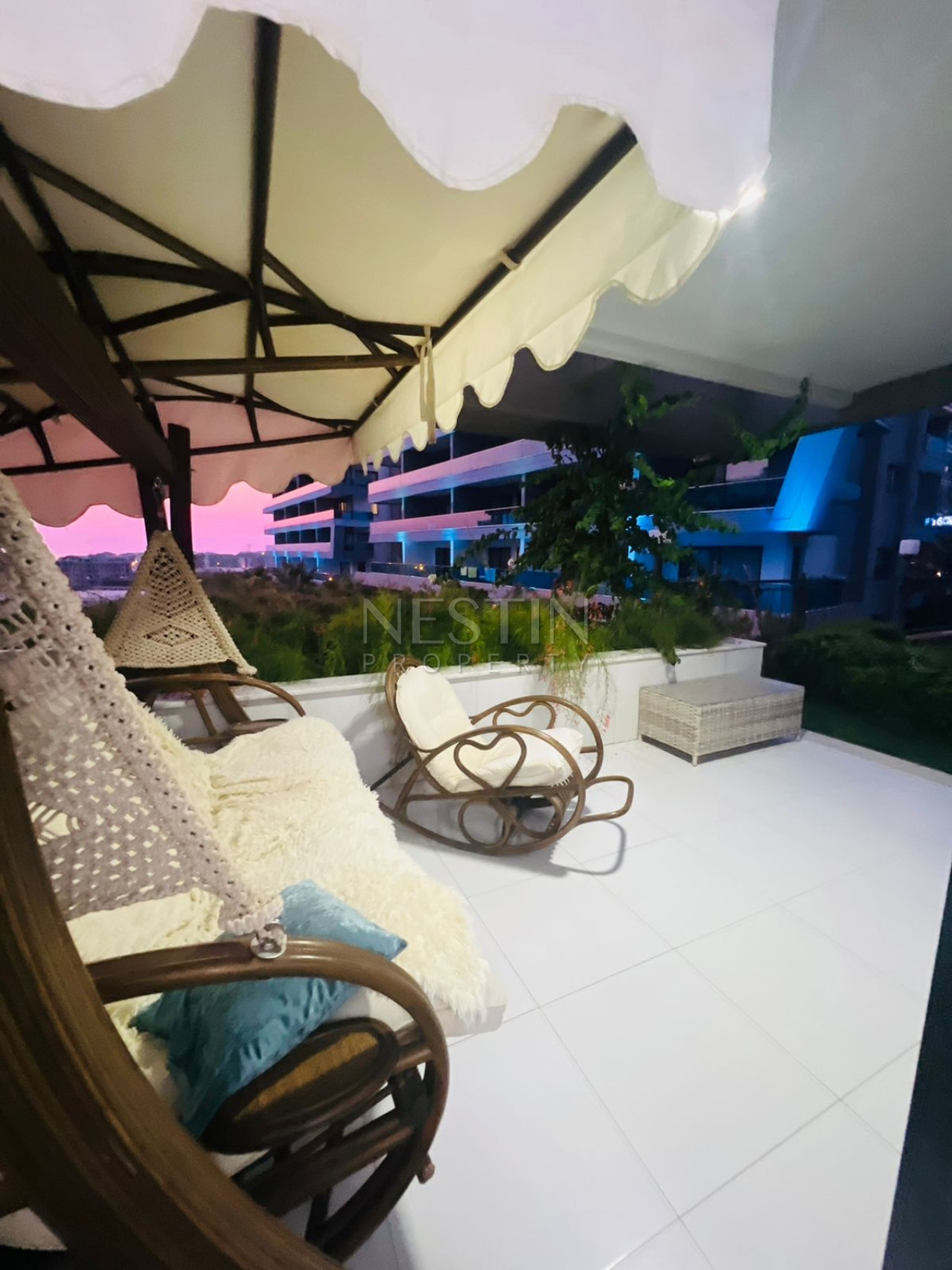 Просторный садовый дуплекс 3+1 в районе Каргыджак фото 29