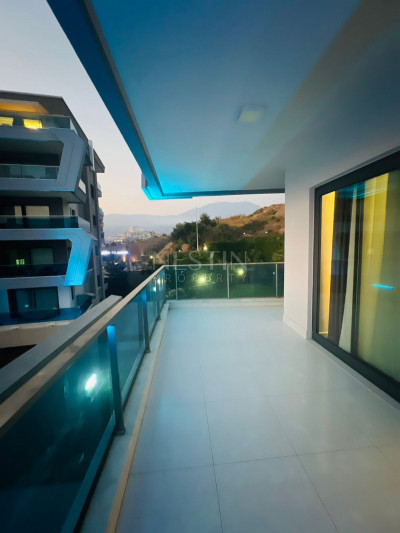 Просторный садовый дуплекс 3+1 в районе Каргыджак фото 33