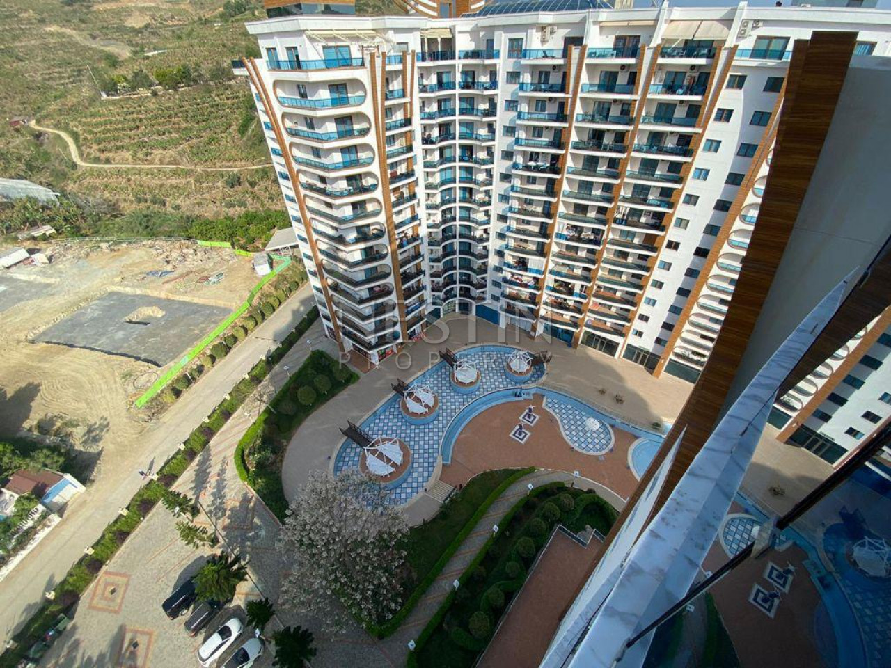 Квартира 2+1 в хорошем комплексе в районе Махмутлар фото 1