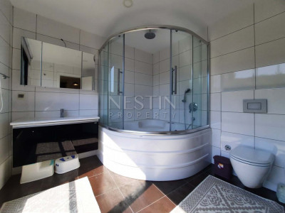 Квартира 3+1 дуплекс в комплексе в районе Кестель в 600 м от Средиземного моря фото 14