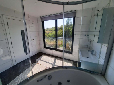 Квартира 3+1 дуплекс в комплексе в районе Кестель в 600 м от Средиземного моря фото 15