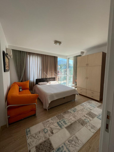 Квартира 5+1 в 150 м от моря в районе Кестель фото 4