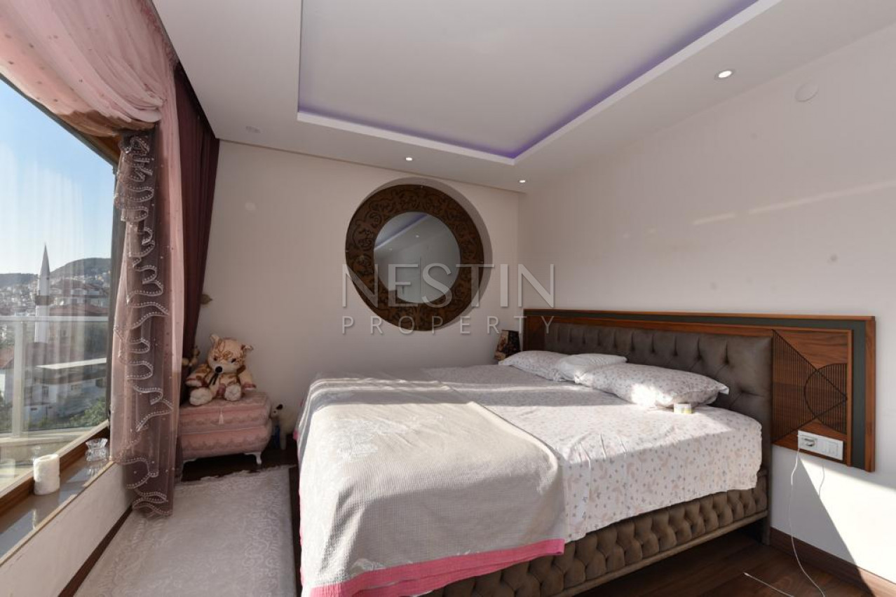 Квартира пентхаус 4+1 с отдельной кухней в районе Хасбахче фото 18