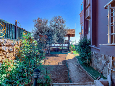 Вилла 5+2 в центре города Аланья в 2000 м от моря фото 3