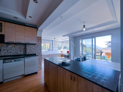 Вилла 5+2 в центре города Аланья в 2000 м от моря фото 10