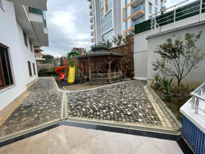 Просторная квартира 1+1 в районе Тосмур в 200 м от моря фото 4