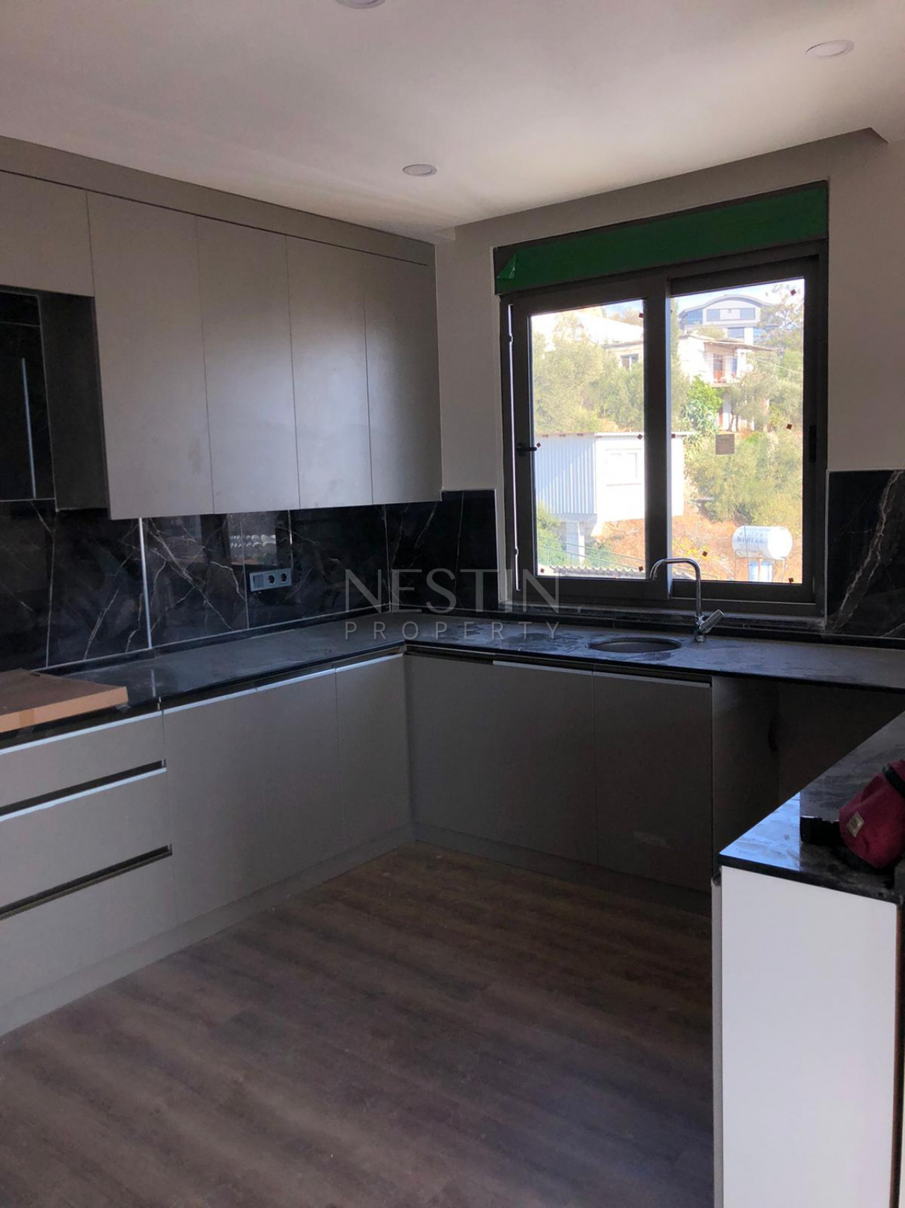 Апартаменты 1+1 в районе Газипаша в 2400 метрах от Средиземного моря фото 4