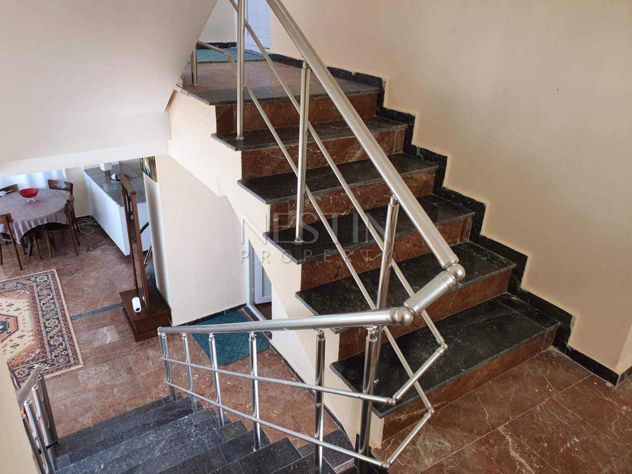 Вилла 4+1 с личным бассейном и гаражом на въезде в Аланью фото 24