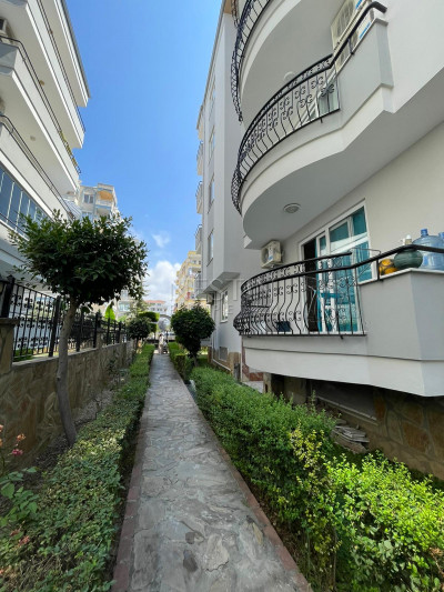 Меблированная квартира 2+1 в районе Оба, 300 метрах от Средиземного моря фото 1