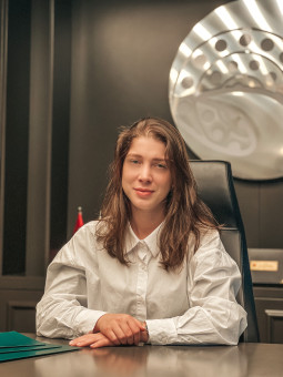 Нурия Махачева