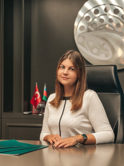 Юлия Ленская