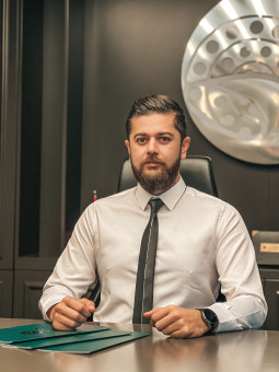 Гекхан Ковук