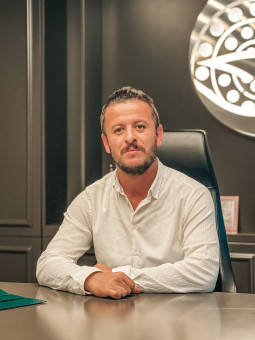 Хильми Кынджи