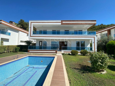 Вилла с видом на горы и море 4+1 в районе Каргыджак фото 1