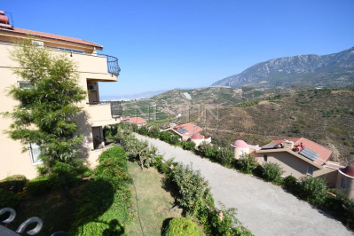 Вилла 2+1 в районе Каргыджак с видом на горы фото 1