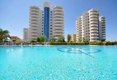 Квартира 2+1 с мебелью в известном красивом комплексе в Махмутларе фото 1