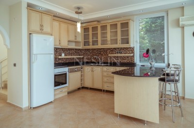 Меблированная вилла 4+1 с личным бассейном в одном из лучших комплексов фото 45