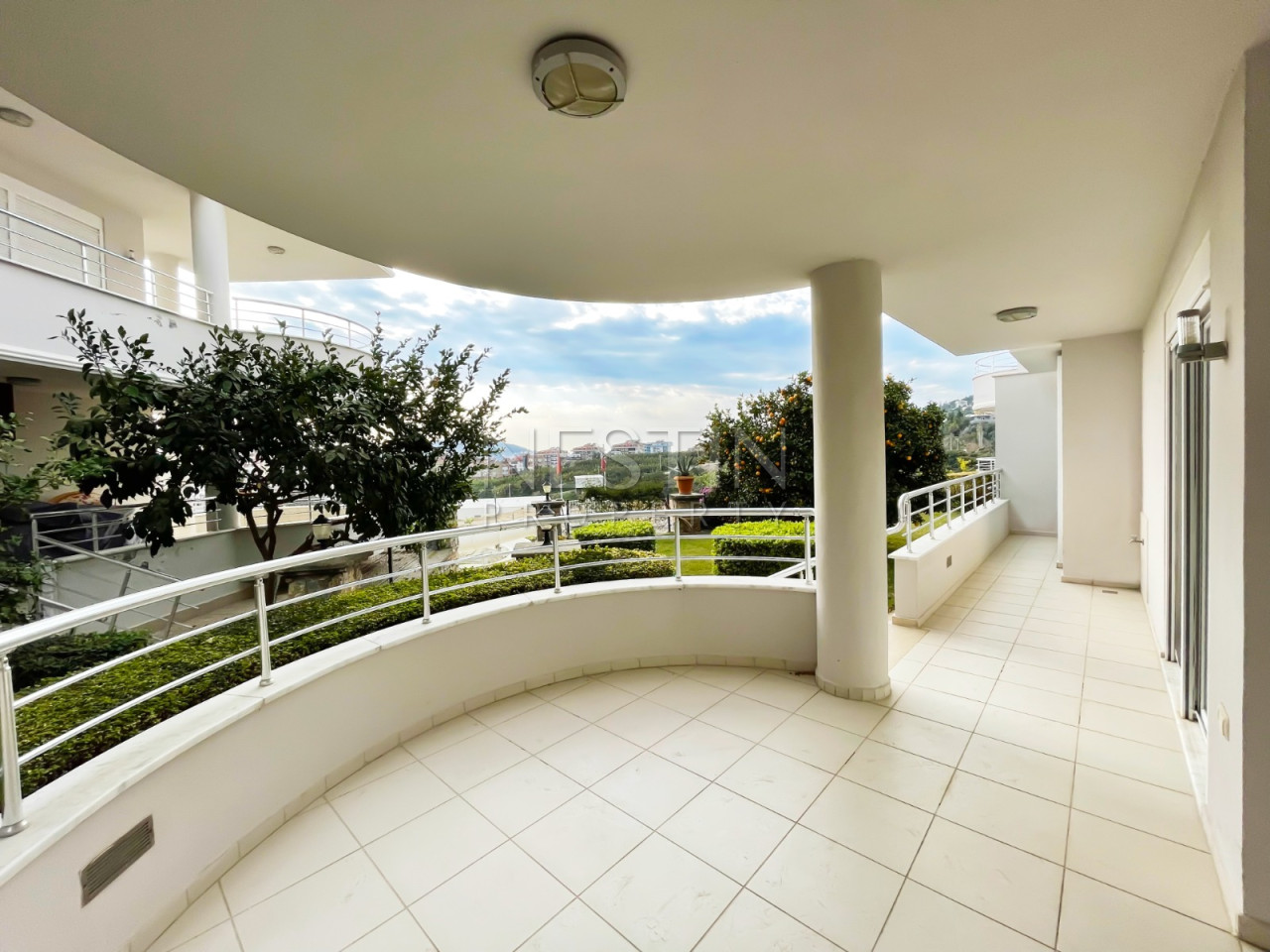 Квартира дуплекс 3+1 в районе Джикджилли с видом на горы фото 23