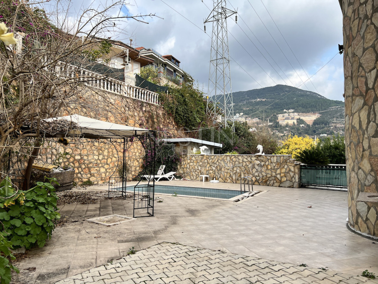 Вилла 3+2 в районе Тепе с видом на море и крепость фото 21