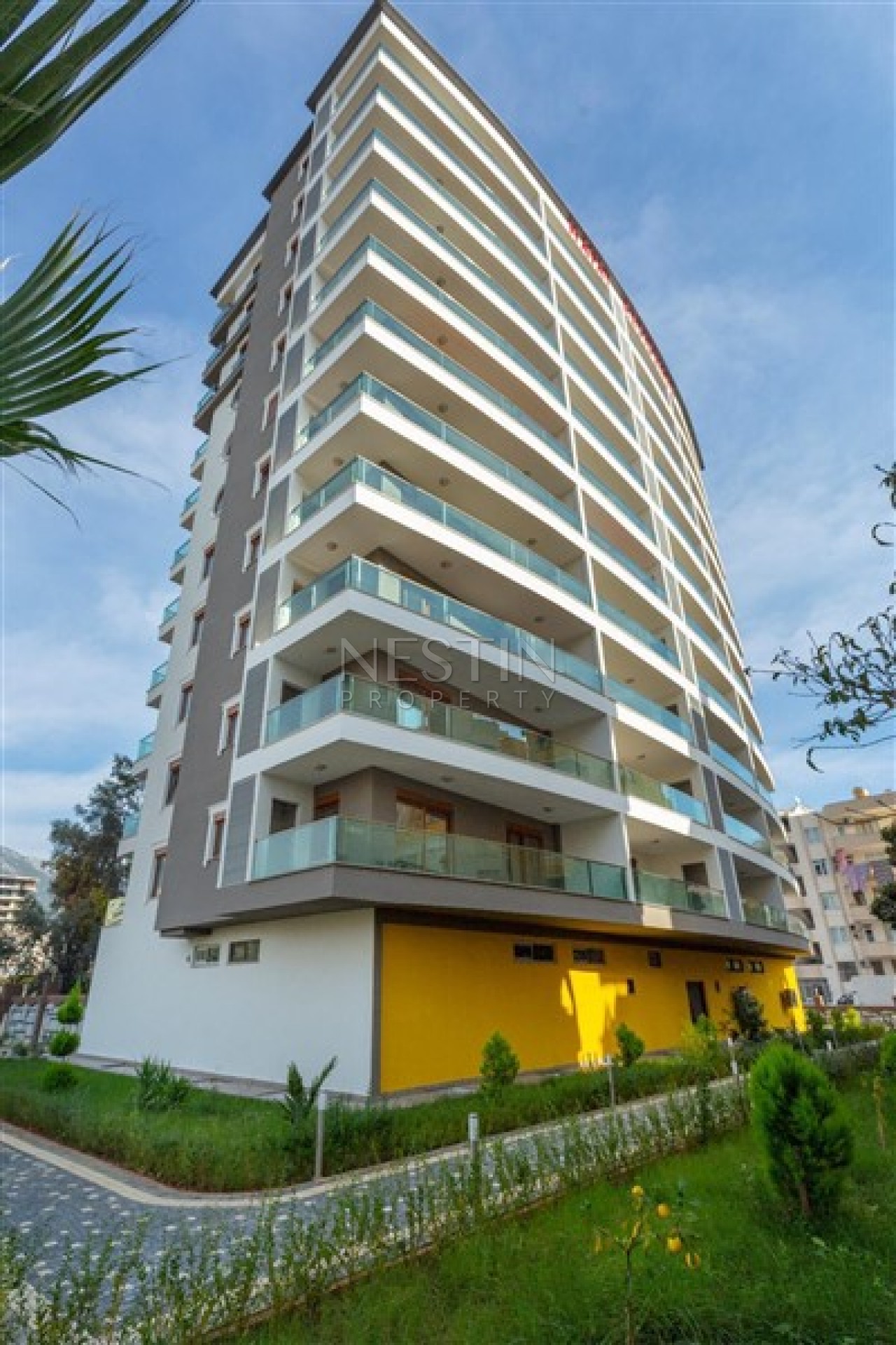 Меблированная квартира 1+1 в новом доме в Махмутларе в 300 метрах от моря фото 9