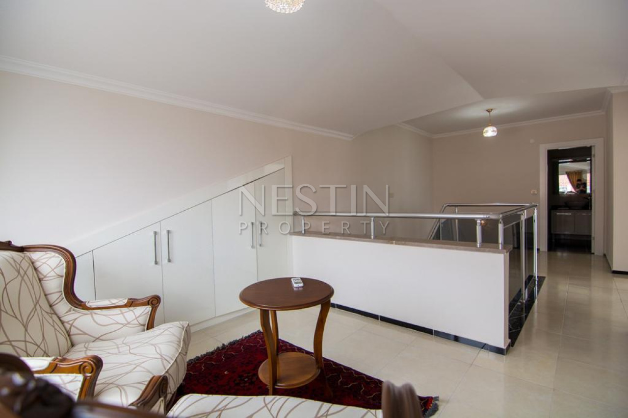 Квартира-дуплекс 3+1 в районе Кестель на первой береговой линии фото 13