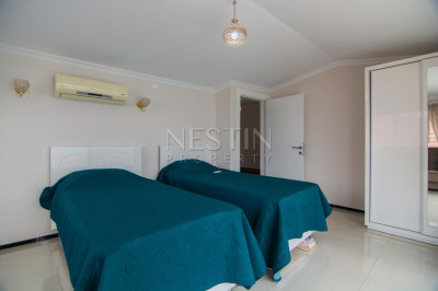 Квартира-дуплекс 3+1 в районе Кестель на первой береговой линии фото 15