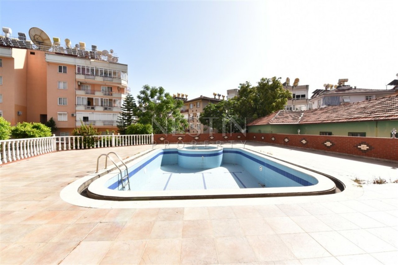 Роскошный пентхаус 6+2 в самом центре Аланьи с личной сауной и дизайнерским ремонтом фото 6