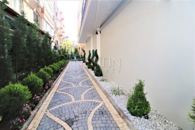 Прекрасный светлый пентхаус 2+1 в новой резиденции в центре Махмутлара фото 3