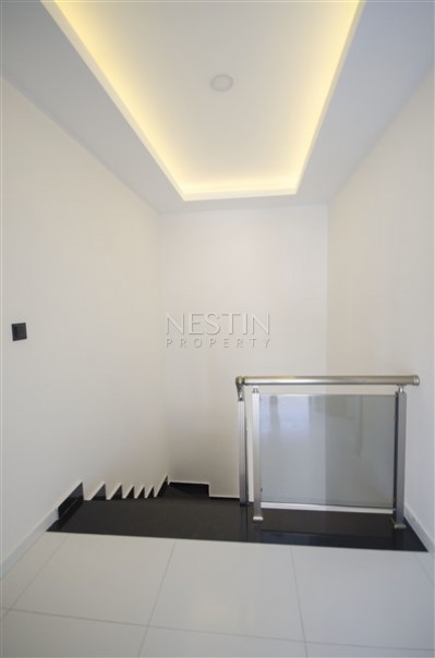 Прекрасный светлый пентхаус 2+1 в новой резиденции в центре Махмутлара фото 27