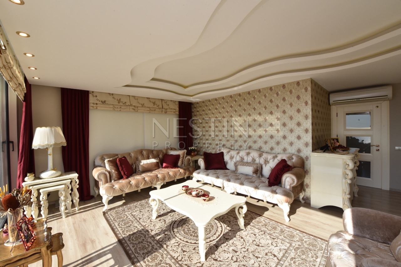 Вилла в районе Бекташ с панорамным видом на море и горы фото 15