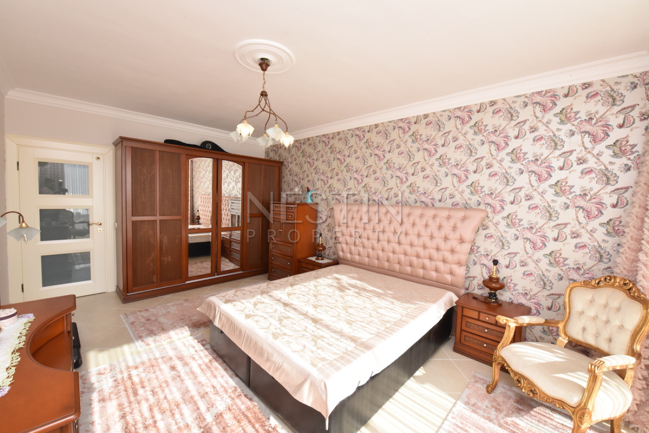 Вилла в районе Бекташ с панорамным видом на море и горы фото 23