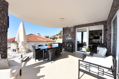 Вилла в районе Бекташ с панорамным видом на море и горы фото 35