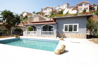 Красивая вилла 2+1 с собственным бассейном по бюджетной цене в Каргыджаке фото 1