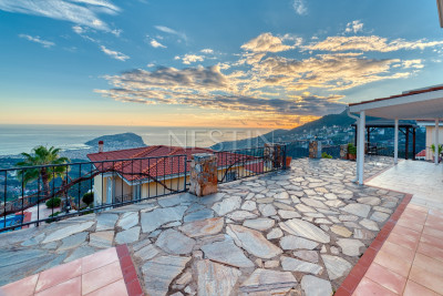 Роскошная вилла 4+1 в районе Тепе с видом на море и горы фото 32