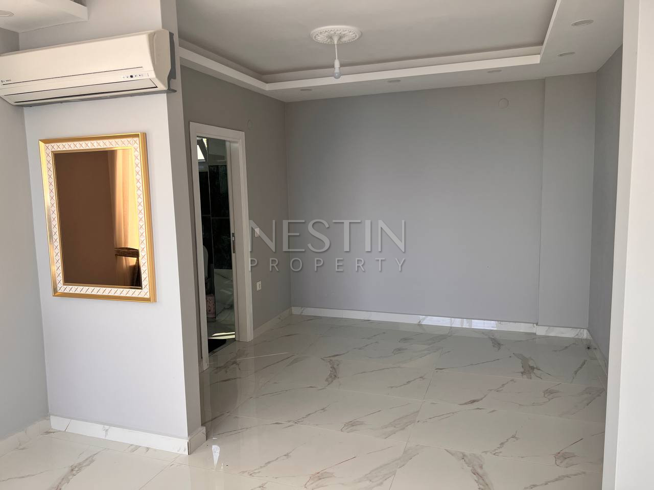 Вилла 3+1 в центре города Аланья в районе Динек с видом на море фото 2