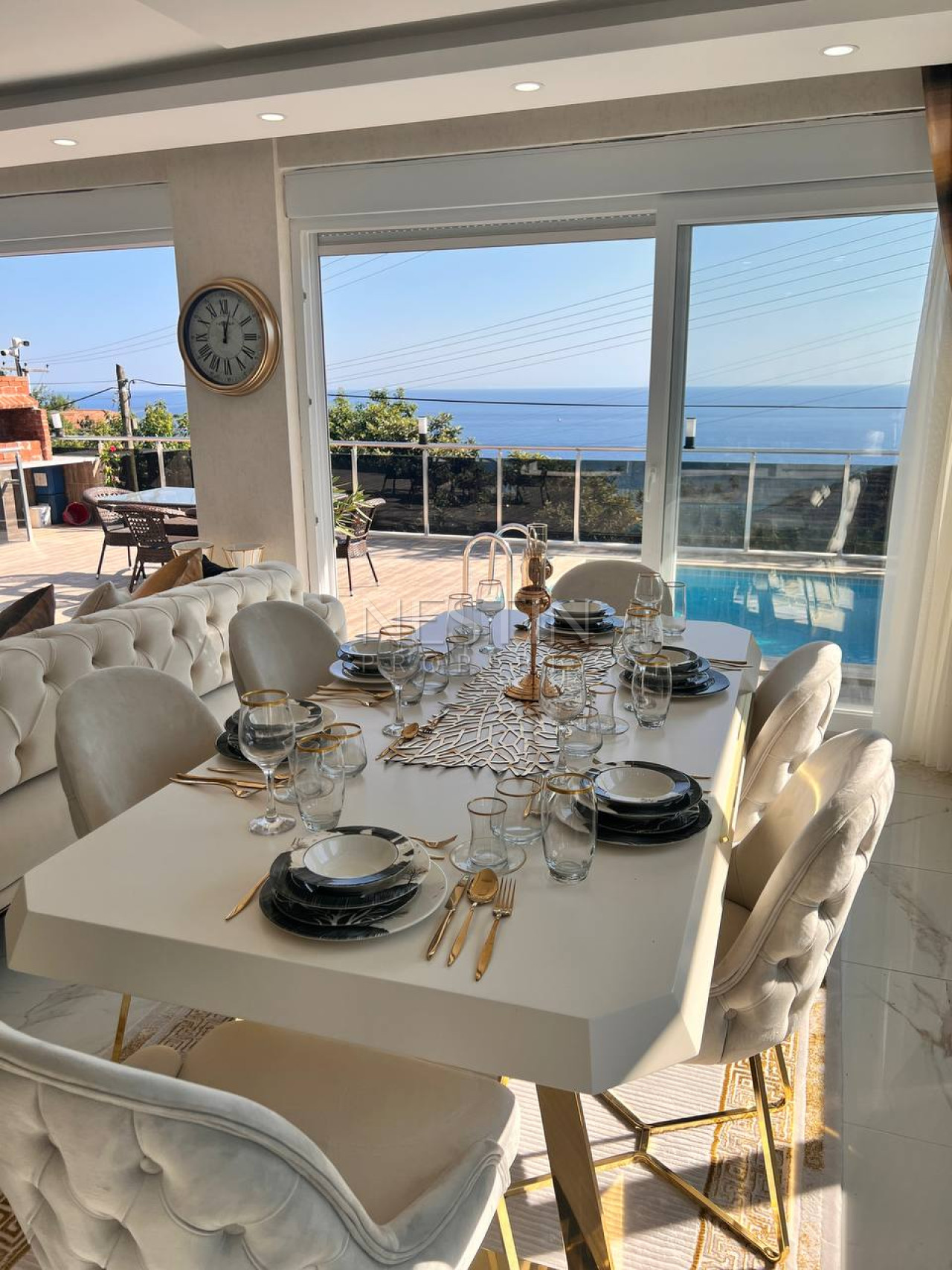 Вилла 3+1 в центре города Аланья в районе Динек с видом на море фото 7