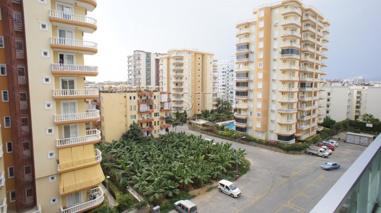 Недорогая квартира 1+1 в новом доме с бассейном в центре Махмутлара фото 9