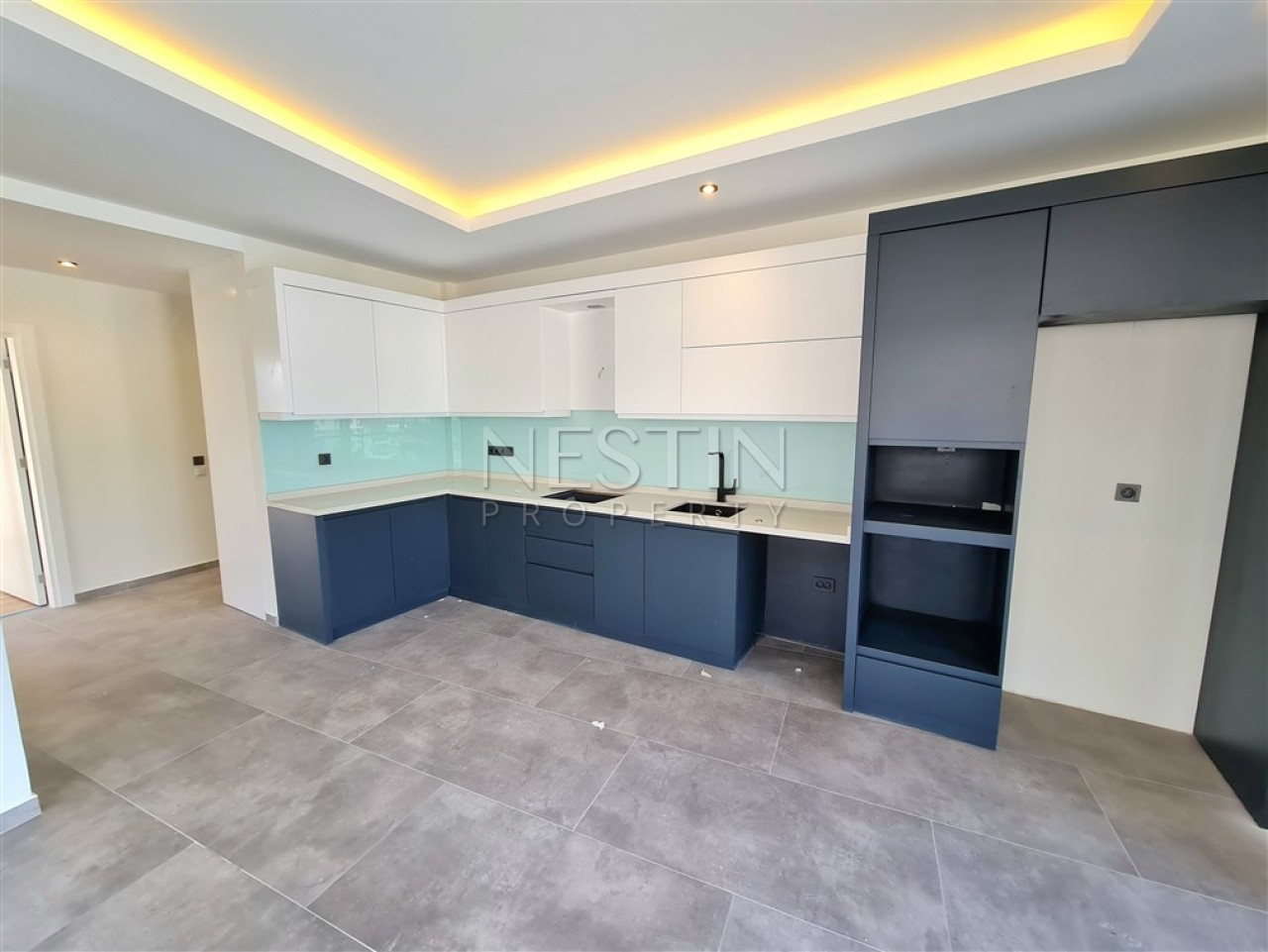 Квартира 3+1 в районе Оба в новом жилом комплексе в 1000 м от Средиземного моря фото 3