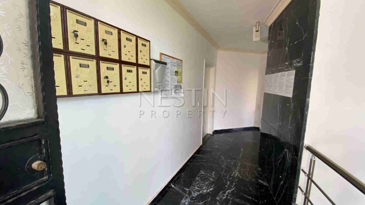 Двухуровневые апартаменты 4+1 с видом на море в уютном жилом комплексе в районе Кестель фото 3