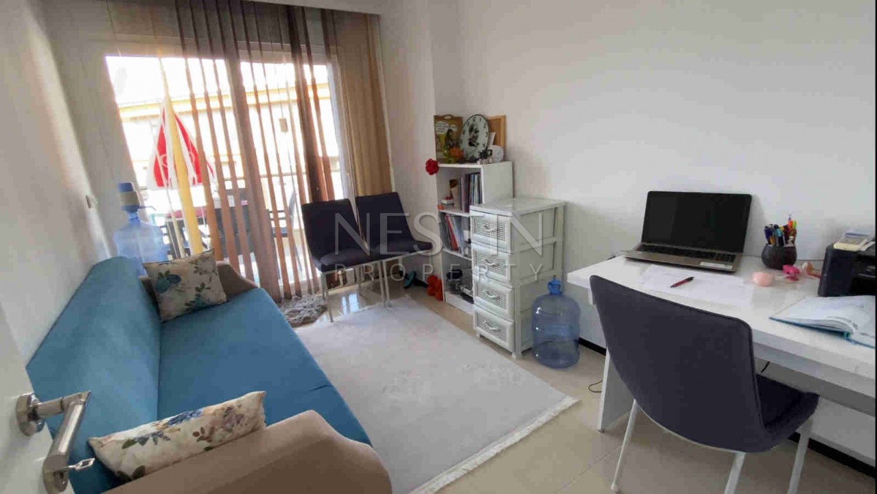 Двухуровневые апартаменты 4+1 с видом на море в уютном жилом комплексе в районе Кестель фото 16