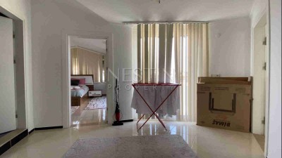 Двухуровневые апартаменты 4+1 с видом на море в уютном жилом комплексе в районе Кестель фото 20